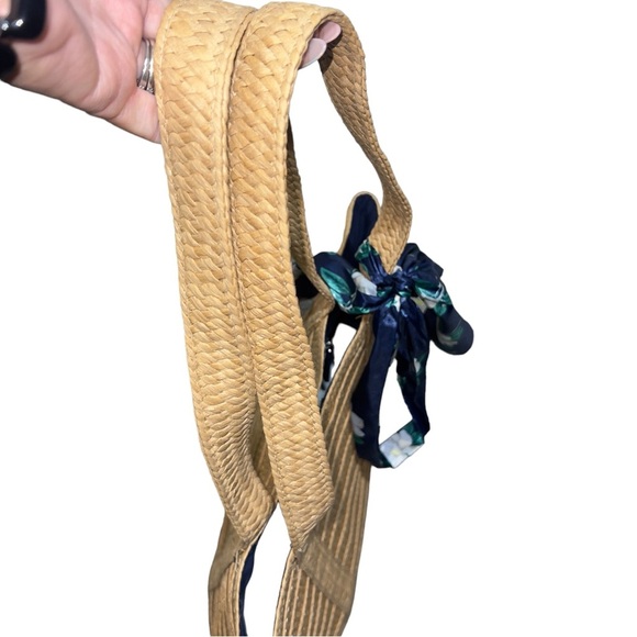 Draper James Straw Hook & Loop Summer Feminine Prairie Floral Scarf Tote Bag - Picture 8 of 10